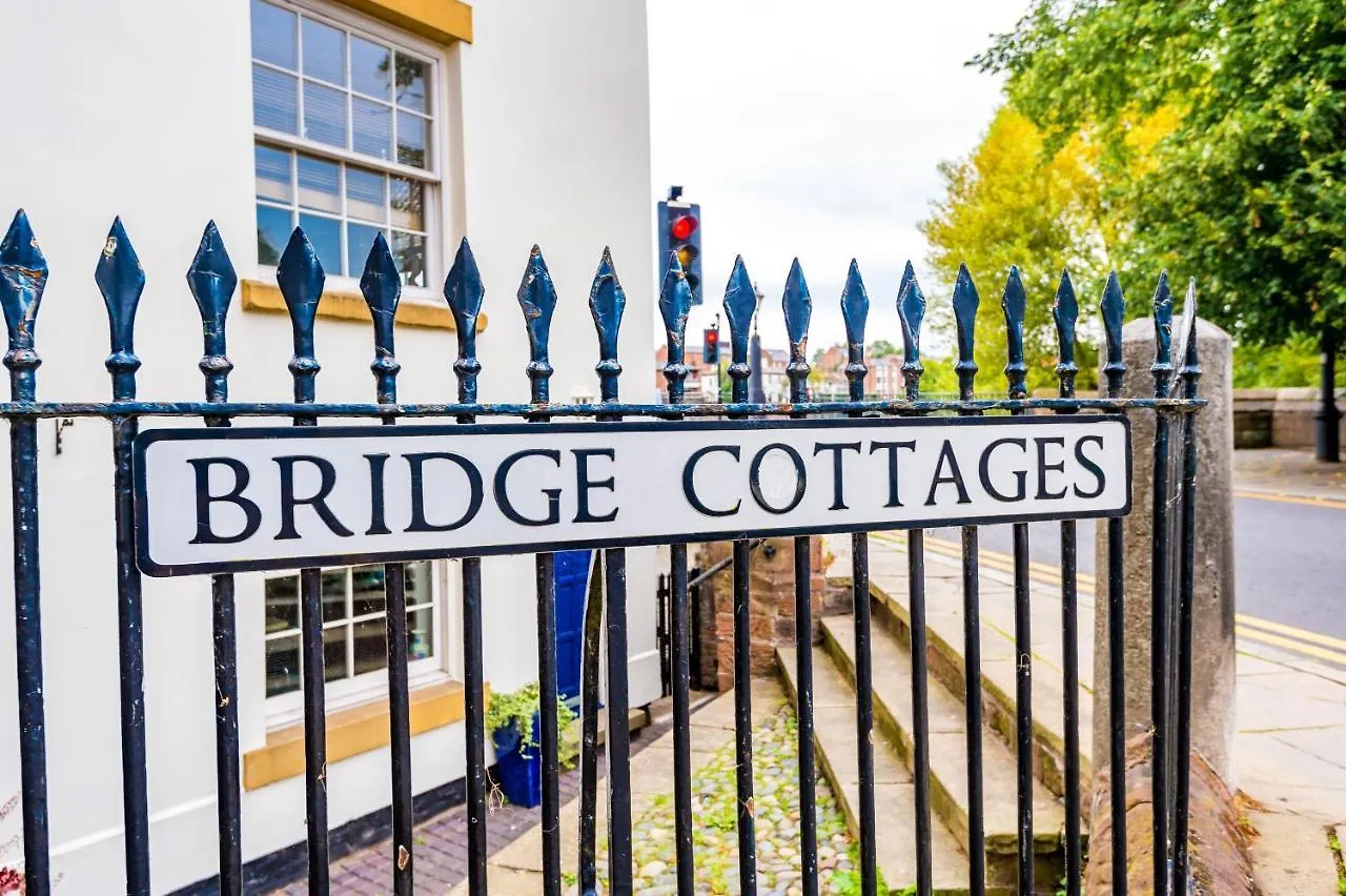 Holiday home Bridge Cottage