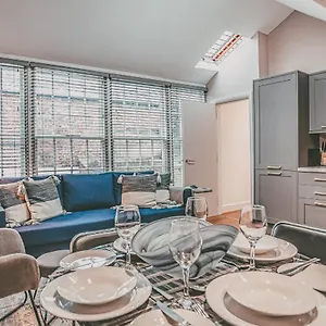  Apartment 63 Rows City Centre B By Rework